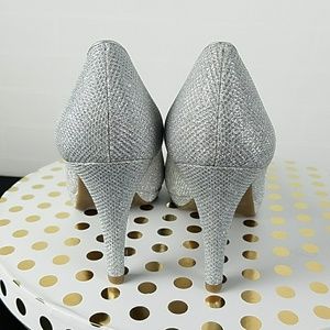 worthington hula metallic pumps